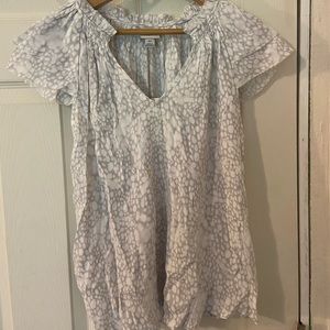 White&Grey Detailed Blouse